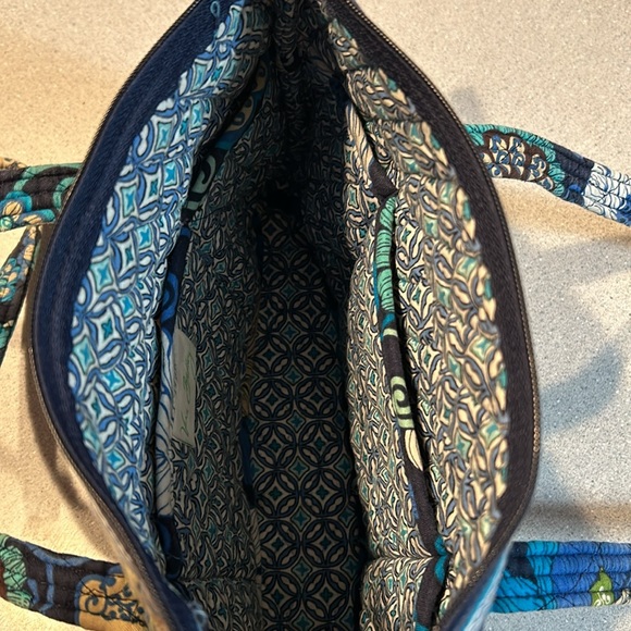 Vera Bradley-Blue Retired Floral Print Purse - 7 x 11 x 3.5- 7 Pocket - Picture 6 of 6